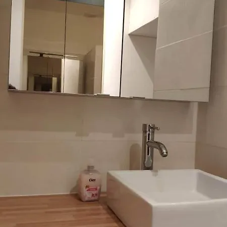 Apartment T2 Proche Des Arenes *